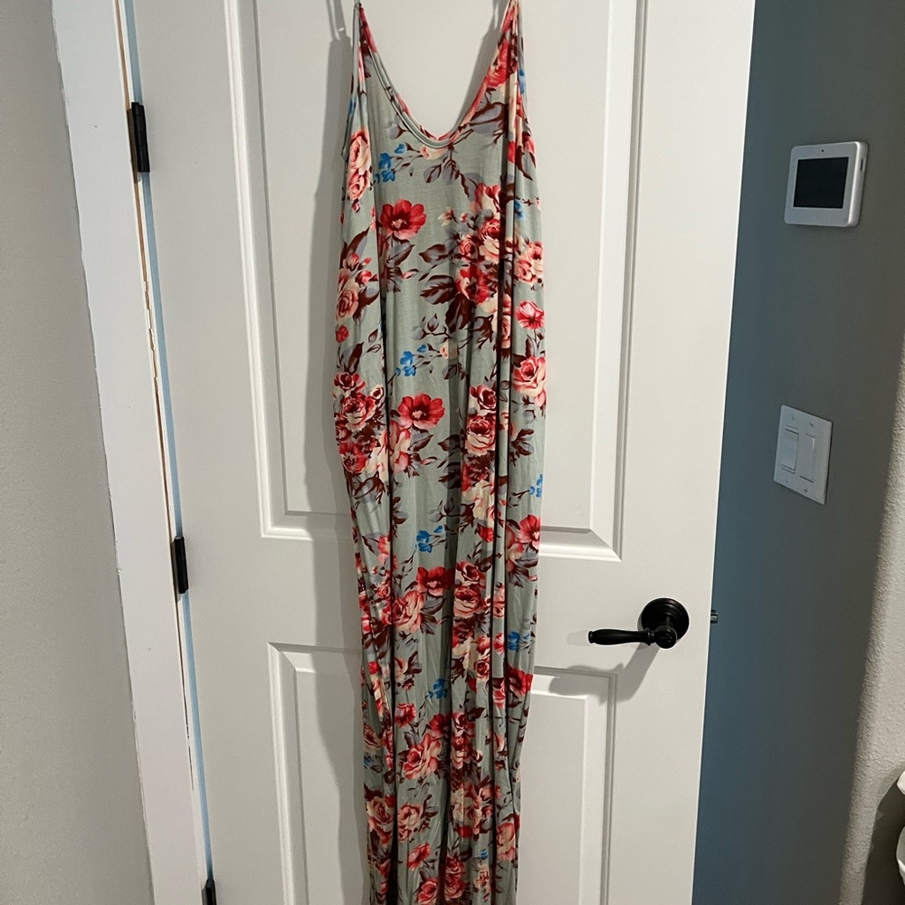 Maternity floral maxi